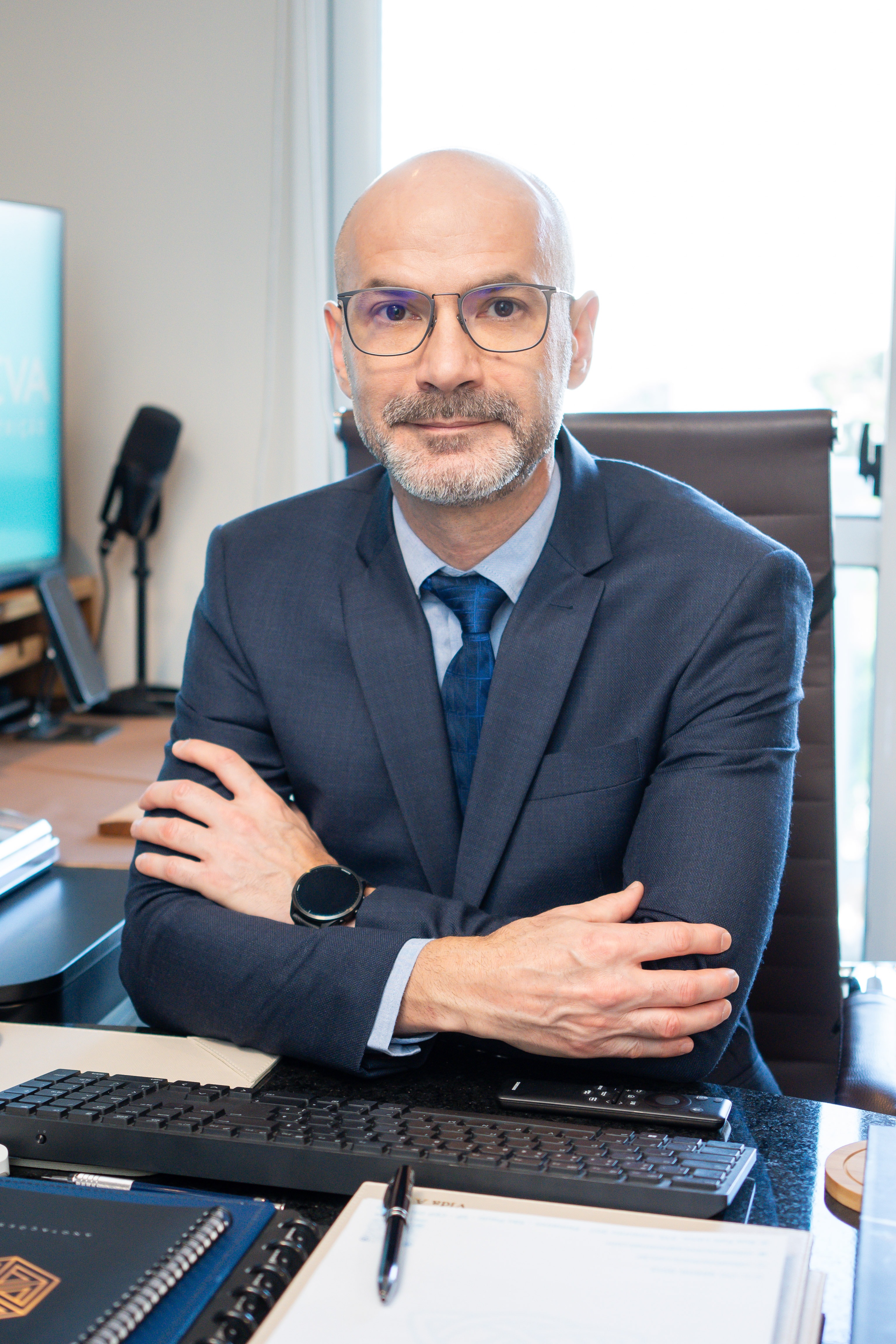 Dr. Mateus Antunes Nogueira